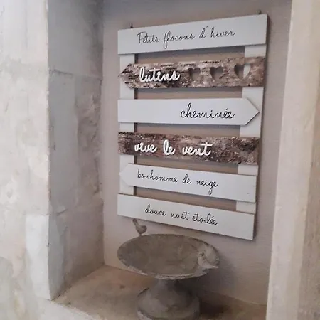 Chambres D'hotes Domaine Du Hutrel Bed & Breakfast 3*