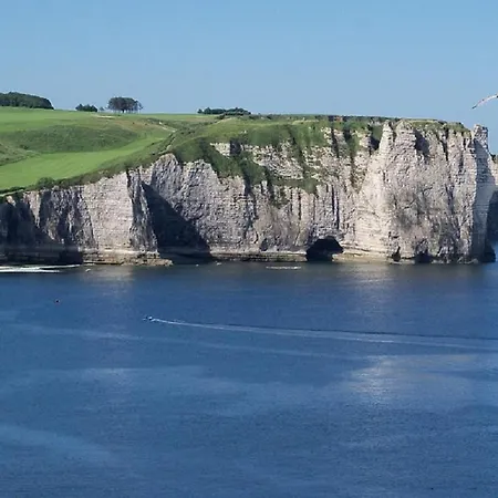 Oda ve Kahvaltı Chambres D'hotes Domaine Du Hutrel 3*