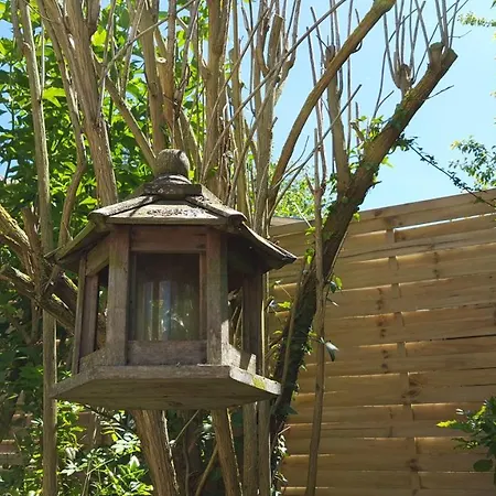 Oda ve Kahvaltı Chambres D'hotes Domaine Du Hutrel 3*