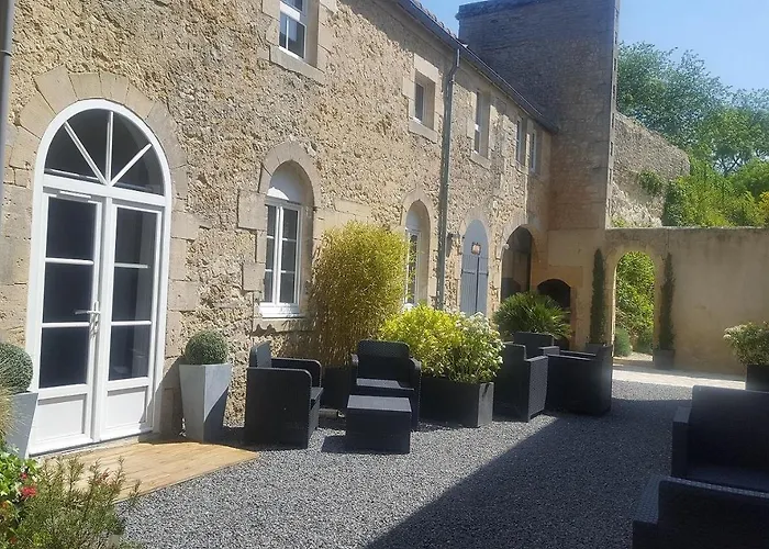 Chambres D'hotes Domaine Du Hutrel Bed & Breakfast