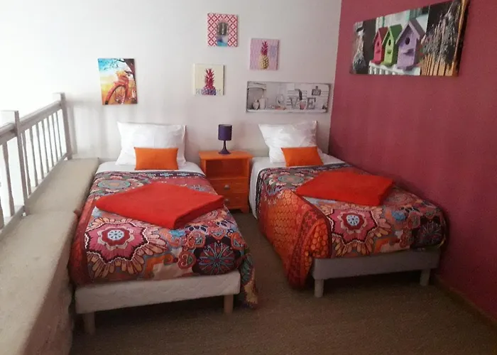 Chambres D'hotes Domaine Du Hutrel 3*