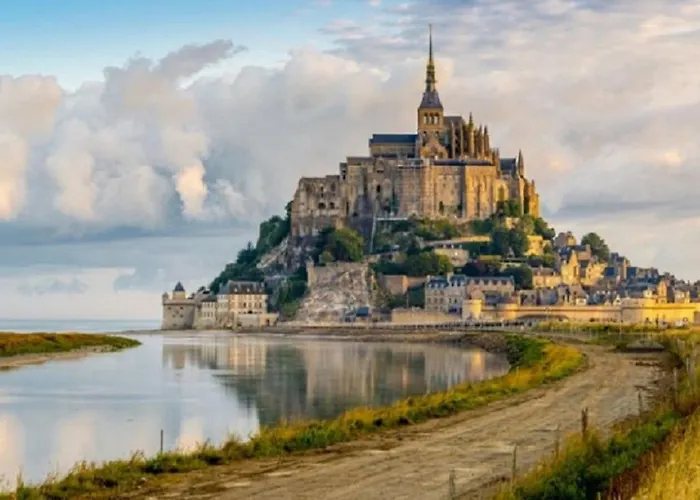 Chambres D'hotes Domaine Du Hutrel Bed & Breakfast