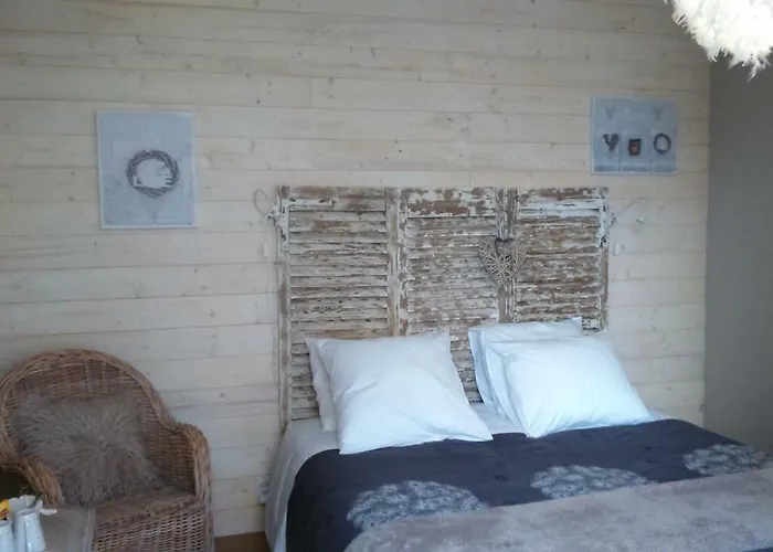 Bed & Breakfast Chambres D'hotes Domaine Du Hutrel