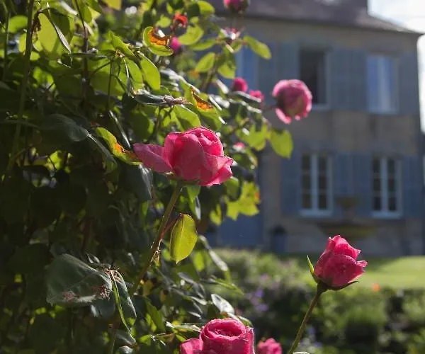 Chambres D'hotes Domaine Du Hutrel 3*